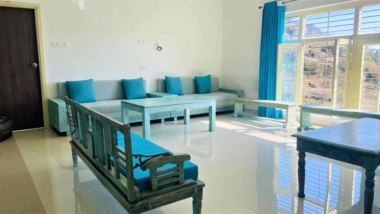 Shikhar Bunglow - A Stunning Valley View Bungalow In Mount Abu Acomodação com café da manhã Exterior foto